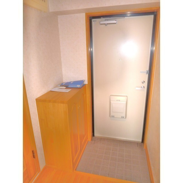 ユニヴェールＫＯＤＡＭＡの玄関