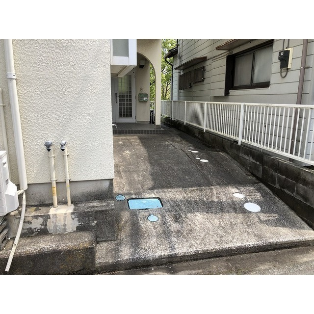 メゾアークの駐車場