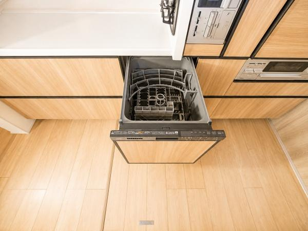 相模原市中央区上溝４丁目の新築一戸建のキッチン|食洗器付きなのは家事の負担を軽減してくれる嬉しいポイント♪
