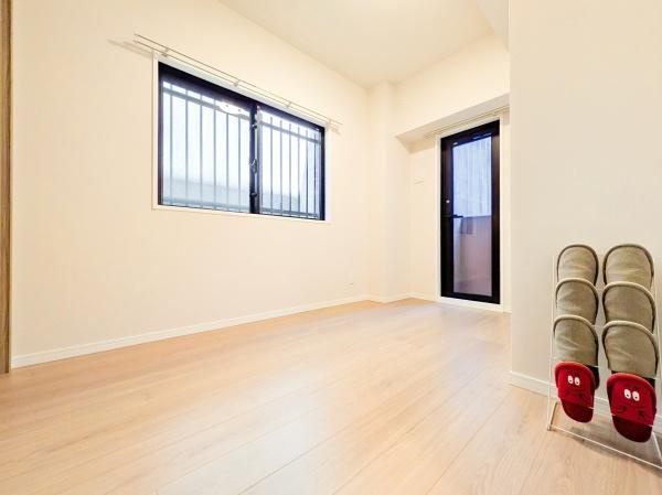 ダイアパレスつづきの丘の洋室|落ち着きのある洋室です！
休日はこちらでおくつろぎ下さい♪