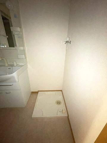サンアビテの洗面所|イメージとして同建物他部屋を表示しています