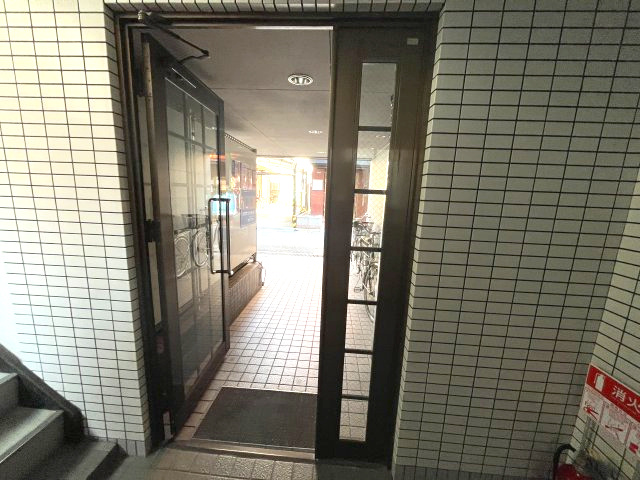 ニューハイツ桜　PARTⅡのロビー