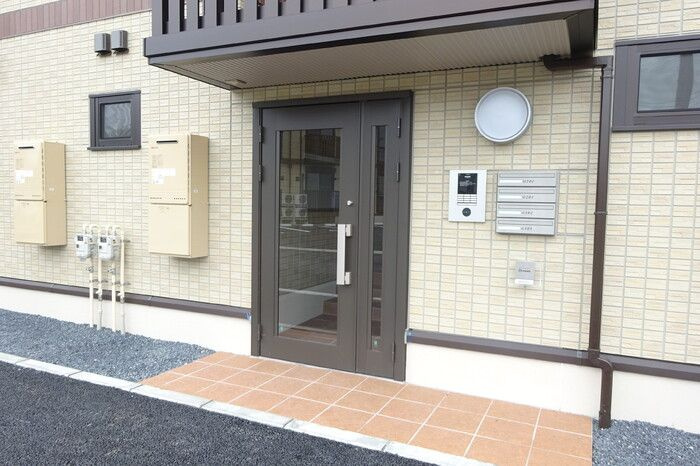 グランマーレ　Gのエントランス|毎日通るエントランスはこのようになっています