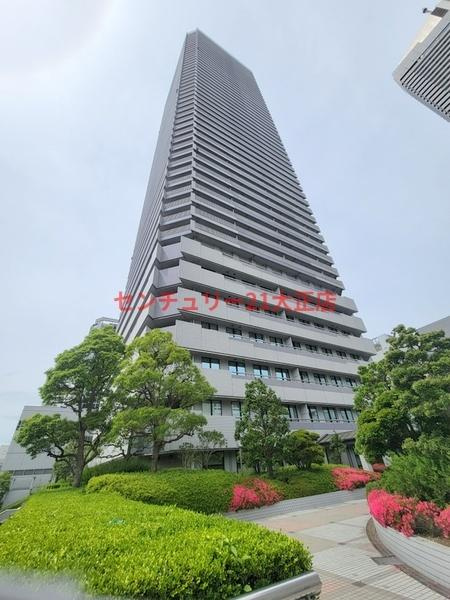 オークプリオタワーの外観
