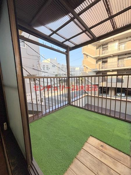 南恩加島テラスハウスのバルコニー