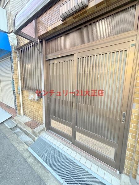 泉尾貸家のエントランス