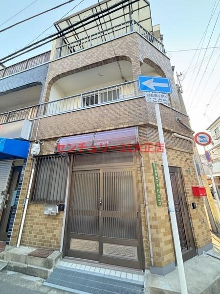 泉尾貸家の駐車場