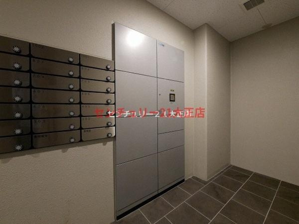 エスリード弁天町ポートヴィラのエントランス