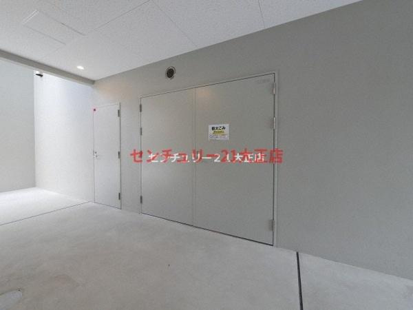 エスリード弁天町ポートヴィラのエントランス