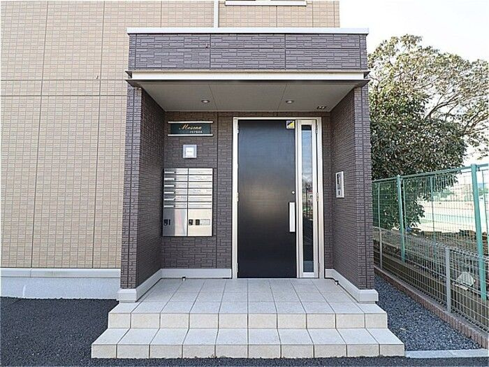 メセナ笠原南のエントランス|毎日通るエントランスはこのようになっています