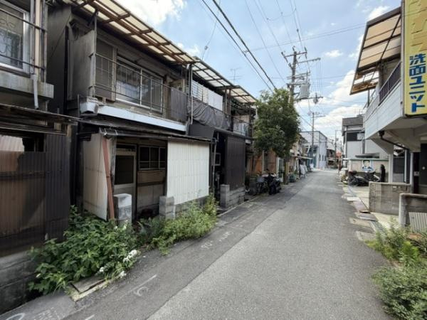 【前面道路含む現地写真】