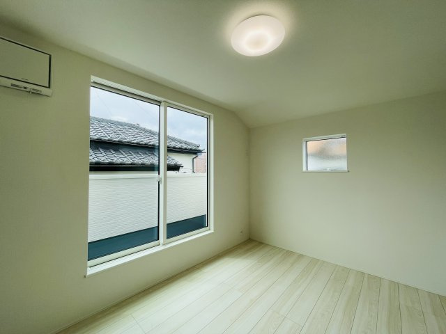 『八王子市新築戸建て』八王子市中野上町5-29-3【仲介手数料無料】　０１期の洋室|～仲介手数料無料☆八王子ひなた不動産～八王子市中野上町　新築戸建て