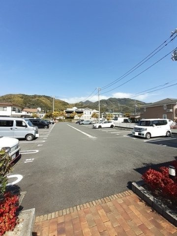 プロムナードだいじんの駐車場
