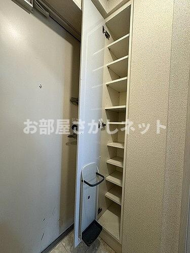 グランド・ガーラ神田【おとり物件なし】#学生・社会人にオススメ！初期費用分割払いOK！の収納|シューズクロゼット　※2024年5月撮影