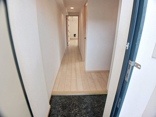 グレース新瑞の玄関