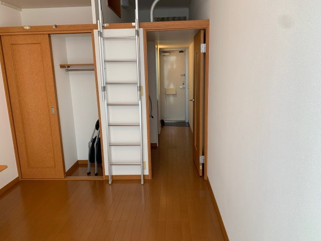 レオパレス具々田のその他|２階は絨毯仕様です。