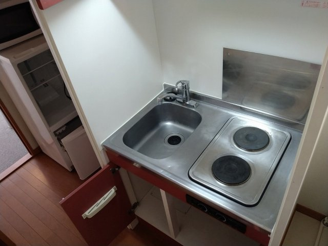 レオパレスヒューゲル参番館のキッチン|シングルレバー設置
