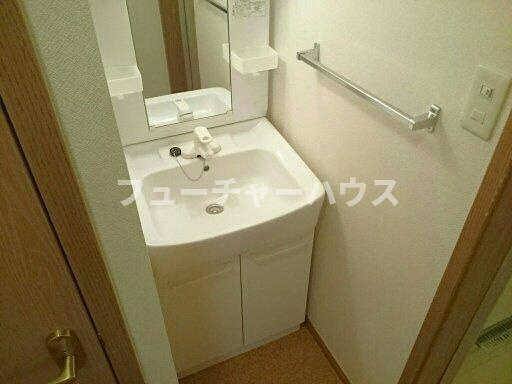 アトリウムＫ・Ｎの洗面所|コンパクトで使いやすい洗面所