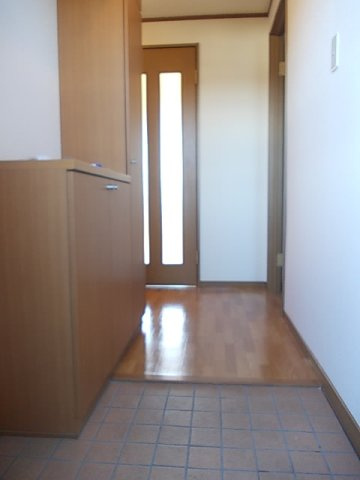 シャルマン篠木の玄関