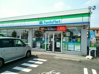 カーサ　リーヴァの周辺|ファミリーマート　木曽川役場前まで440m