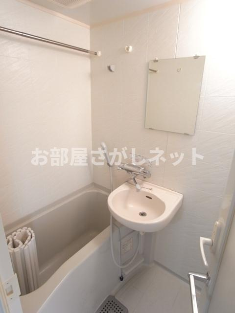 パレステュディオ新宿パークサイドの浴室