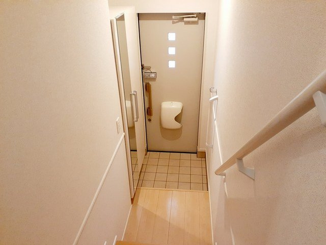 ベルポスト・ドゥーエの玄関