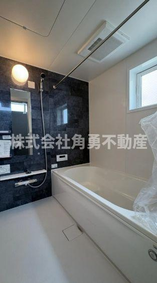 秦野市渋沢　新築一戸建て　3号棟の内観：施工例|《施工例》浴室