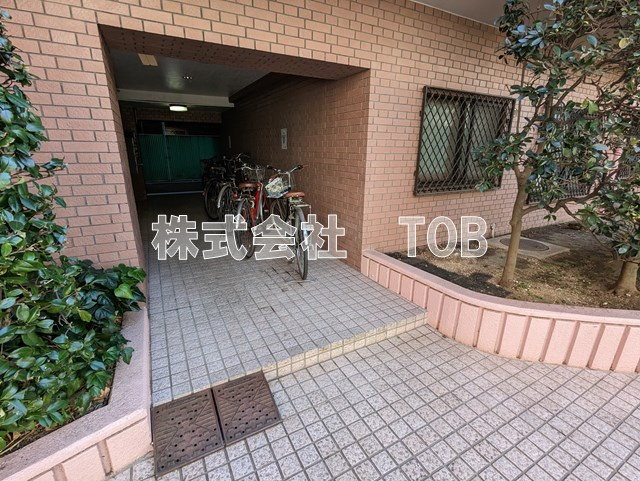 【ロビー】 | サーパス南烏山 | 212号室はオートロック無し号室です
