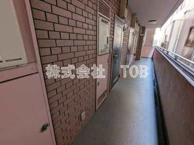 【その他】 | サーパス南烏山 | 212号室はオートロック無し号室です