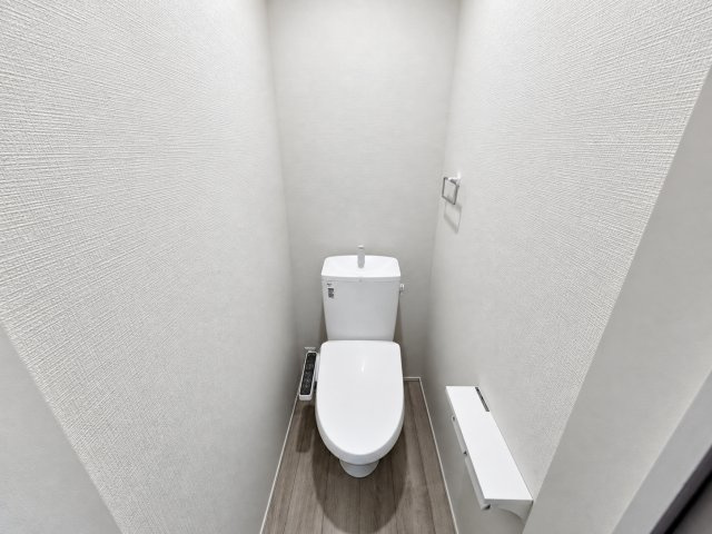 売新築戸建　静岡市清水区向田町のトイレ