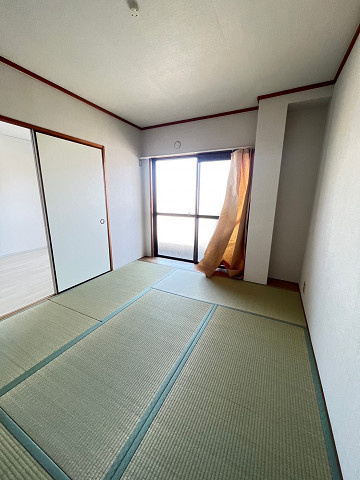 東難波佐野マンションの和室