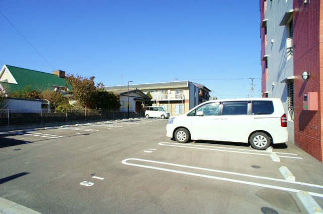 ブラウレーヘンの駐車場|駐車スペースもあります