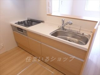 ダン・ルミエールのキッチン|３口コンロ付き