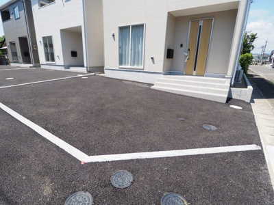 【駐車場】 | Cradle garden　北中央第3　1号棟 | ★内覧予約でブランド米2kg★