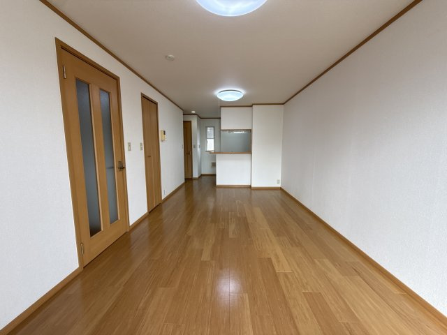 ソレアードⅡの居間・リビング