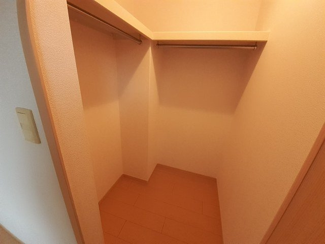 サニー　ハピネスの収納