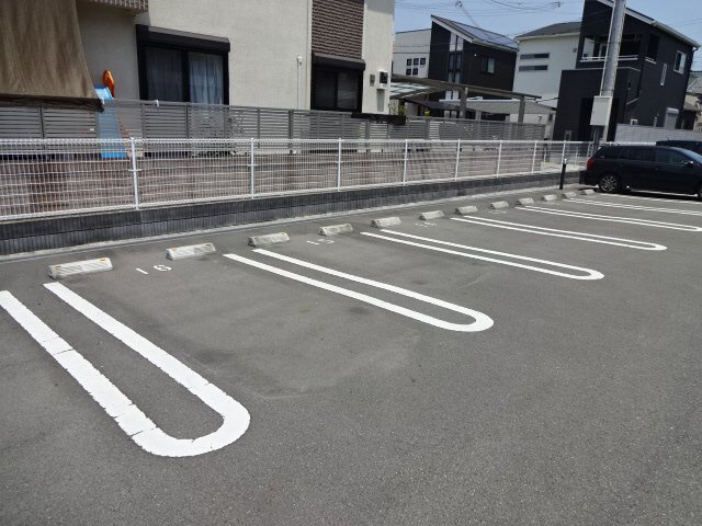 玲巧ハイツ八丁の玄関