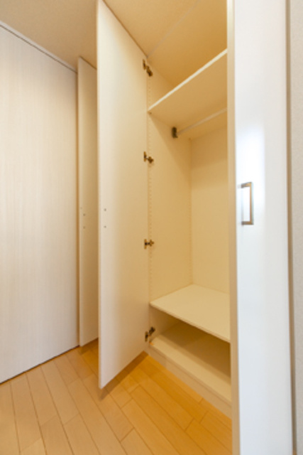 ｉ－Ｓｕｉｔｅ　ＨｉｇａｓｈｉＮａｋａｎｏの収納|※写真は同タイプ住戸です。