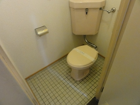 久留米市上津町の賃貸マンションのトイレ|落ち着いたトイレです