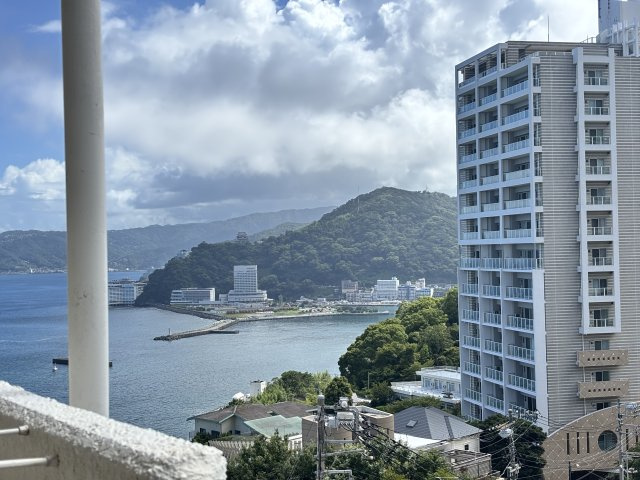 熱海サニーハイツのその他|バルコニーから、熱海の花火大会を望めます。