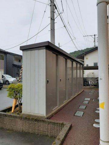 ジェルメ浅岸のその他