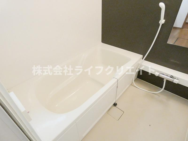 日野本町1丁目戸建の浴室