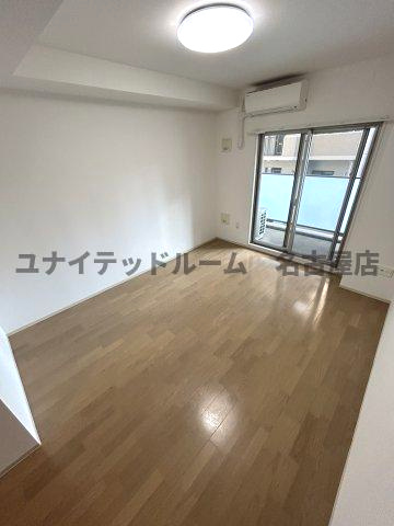 OKBアヴェニール菊井町の居間・リビング