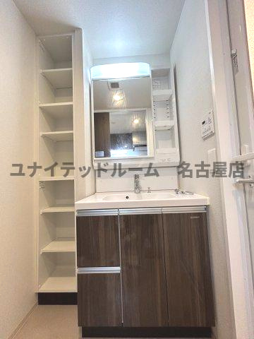 OKBアヴェニール菊井町の独立洗面台