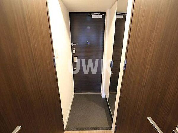 名古屋市中村区本陣通４丁目の賃貸マンションの玄関