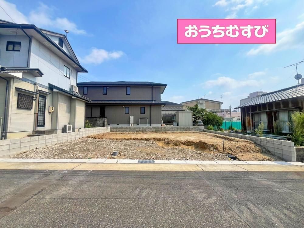 守山区深沢2丁目(全1棟)の前面道路含む現地写真