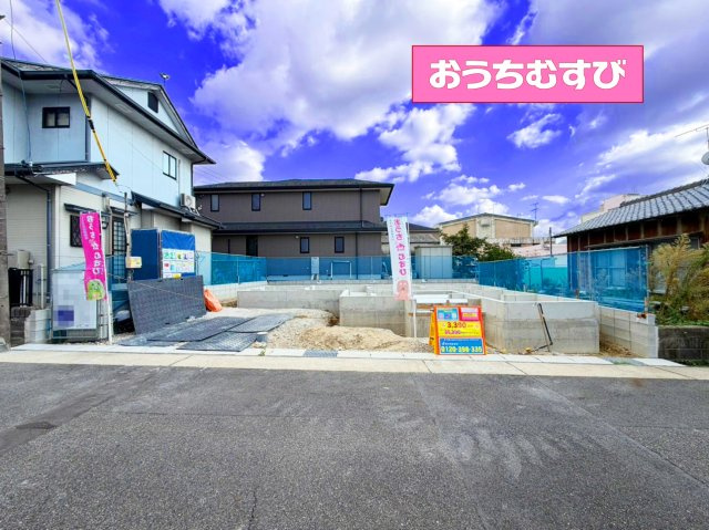 守山区深沢2丁目(全1棟)の前面道路含む現地写真