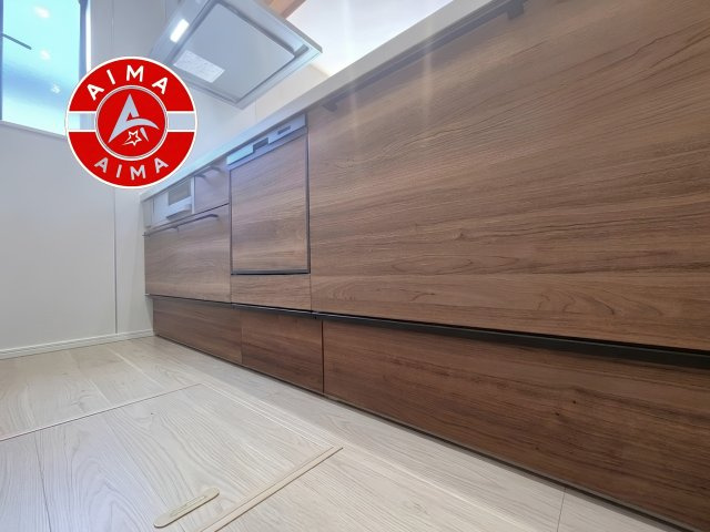 福岡市早良区内野3丁目第1-2棟（1号棟）の内観：施工例|キッチン。グリル・食器洗い乾燥機・浄水器も完備。