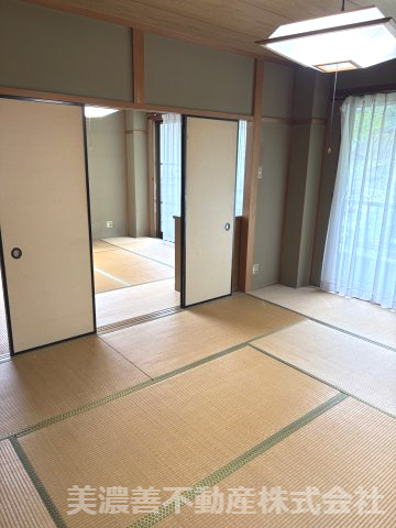 ６７２８３　郡上市八幡町島谷中古戸建の和室