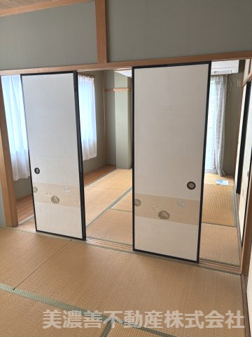 ６７２８３　郡上市八幡町島谷中古戸建の和室
